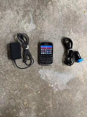 BlackBerry Curve 9310 Verizon QWERTY Smartphone w Charger Cable Car Adapter